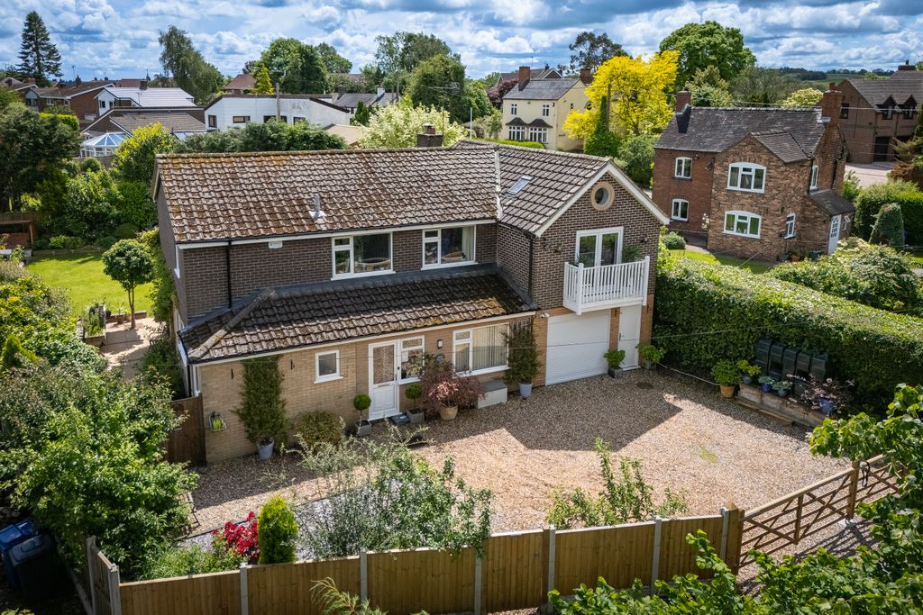 Property photo 1 of 32