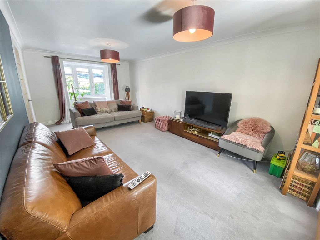 Property photo 3 of 19 Picture No. 03