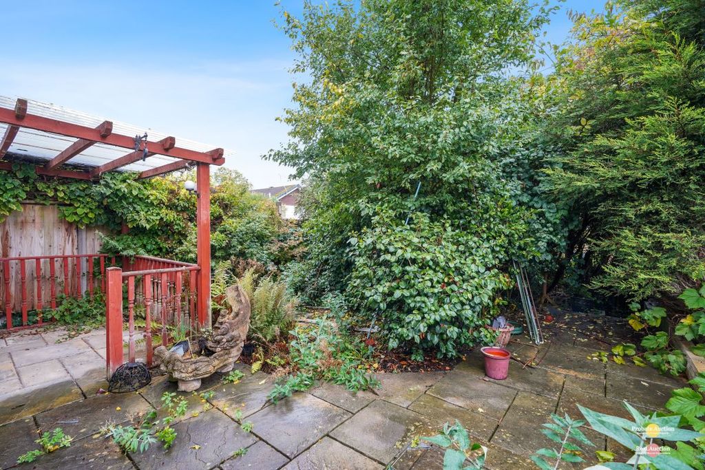 Property photo 3 of 18