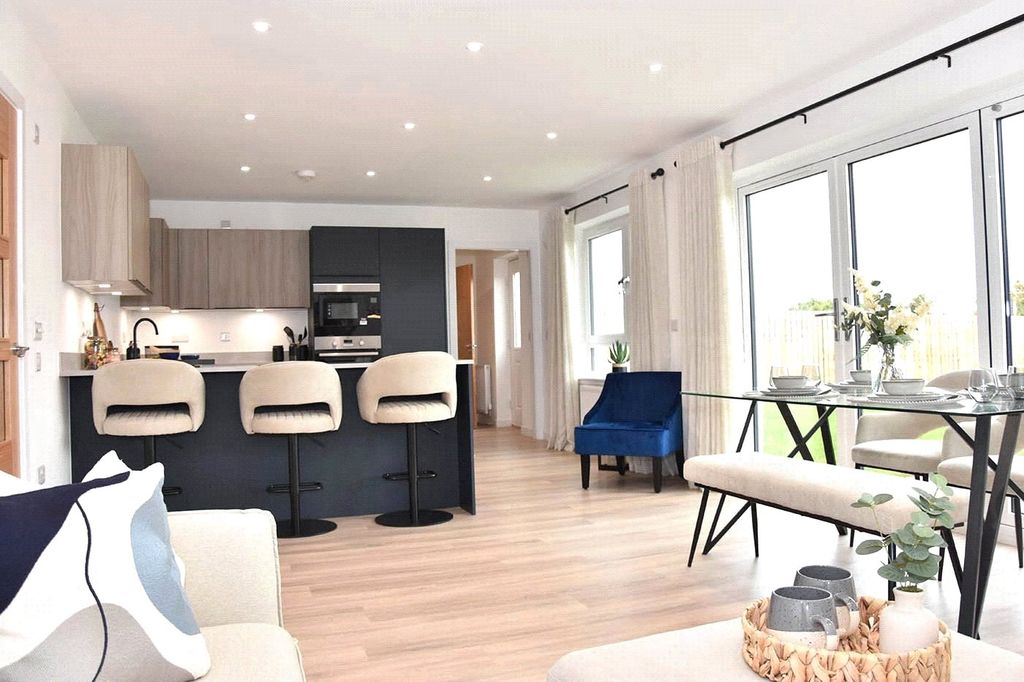 Additional image 4 of 5 bed detached house for saleCastle Gate, Airth FK2