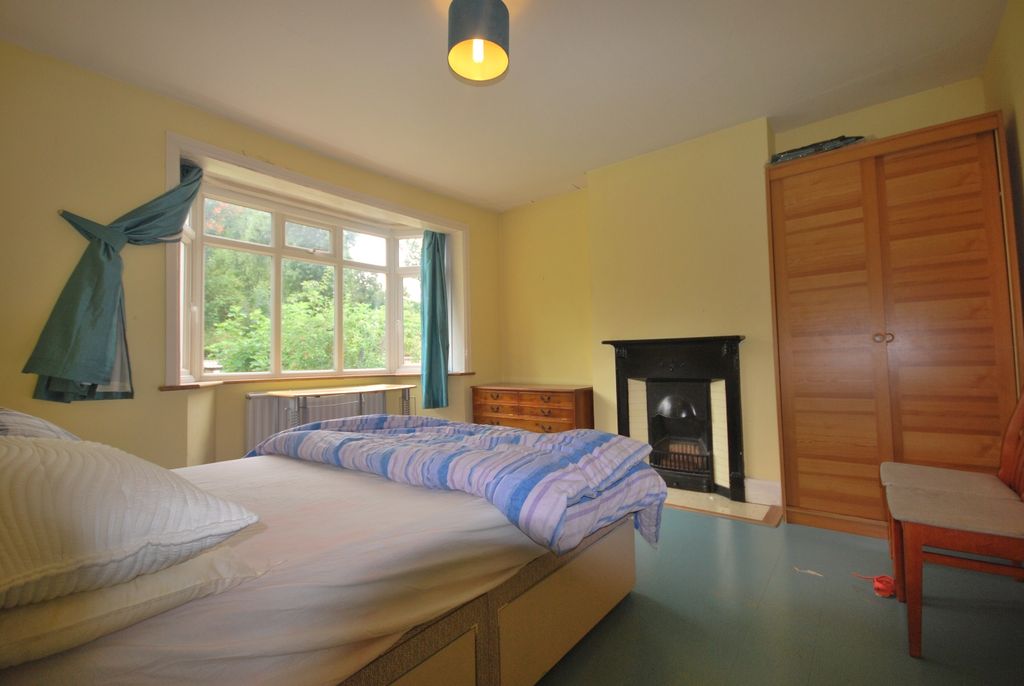 Property photo 3 of 8 Bedroom