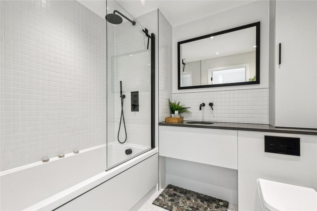 Property photo 3 of 3