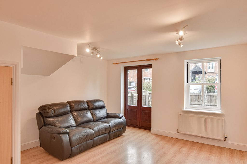 Property photo 2 of 21 Dsc_0010-Dsc_0012