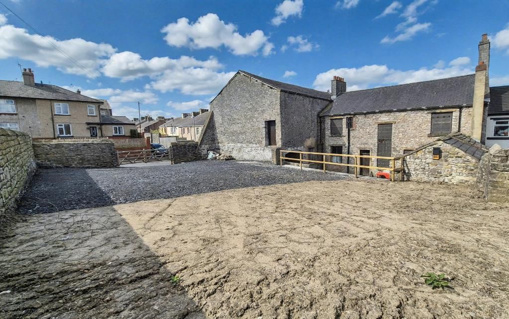 Property photo 2 of 12 Photo 2