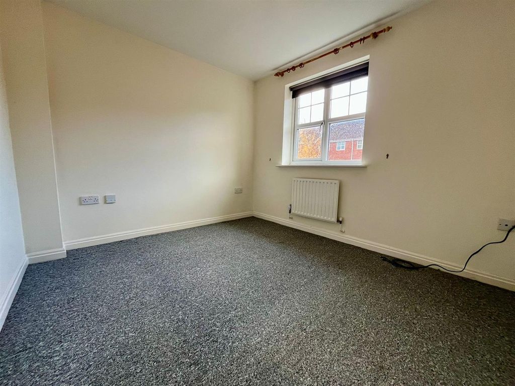 Property photo 2 of 14 Bcd7E06d-981c-413A-9018-6E7A26Ed03Af.Jpg