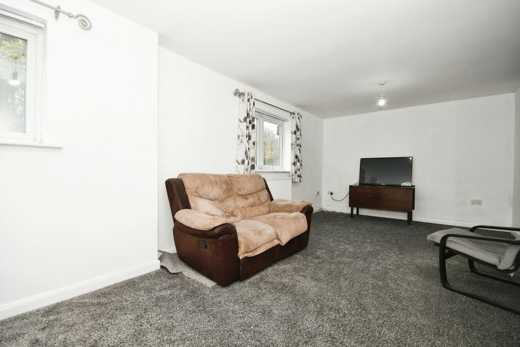 Property photo 3 of 15 Photography