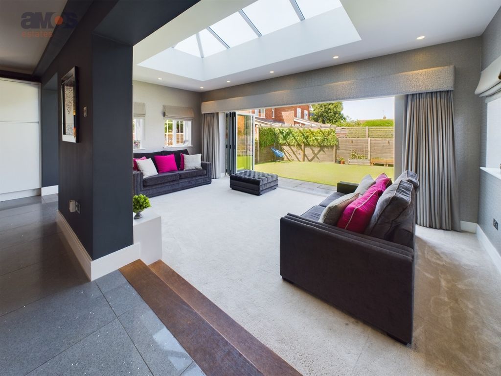 Property photo 2 of 31 4280473