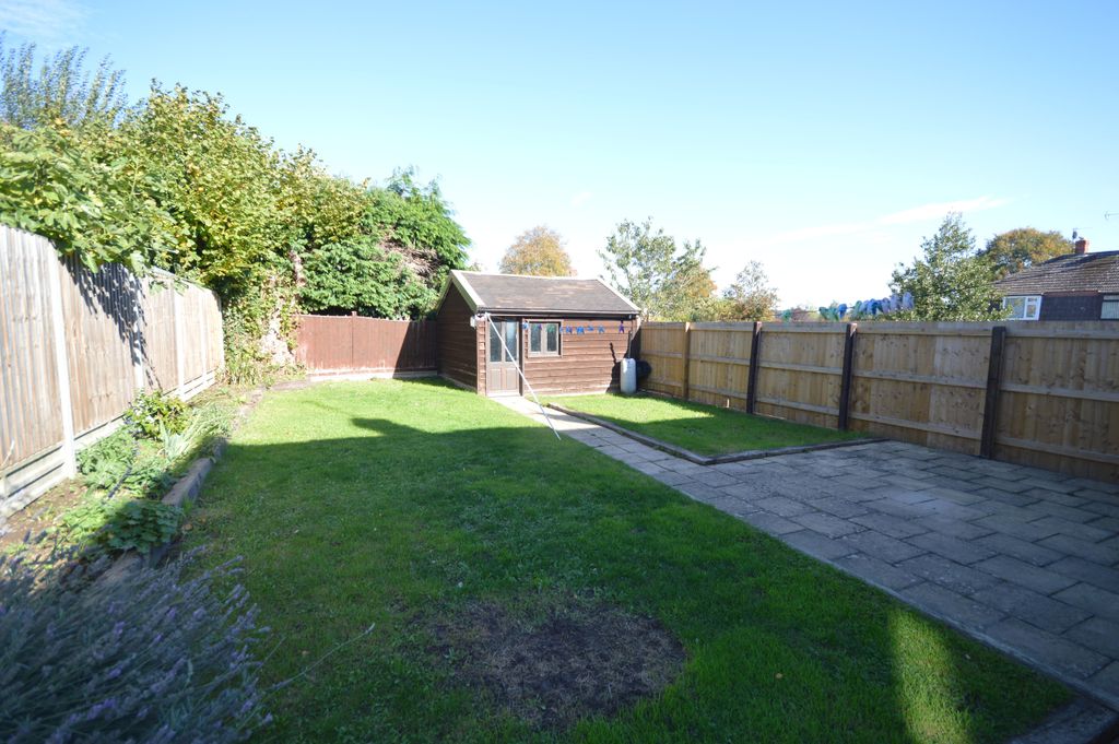 Property photo 3 of 22 Garden