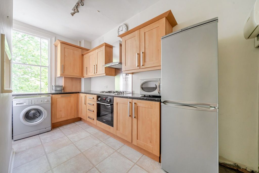 Property photo 3 of 14 Picture No. 09