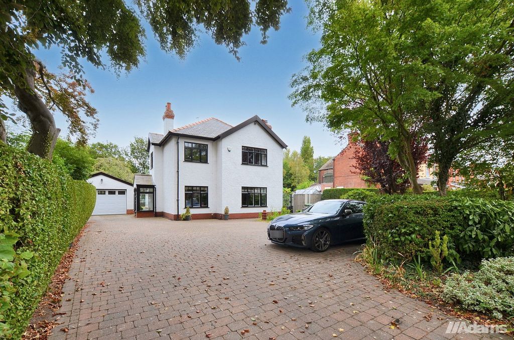 Property photo 2 of 44