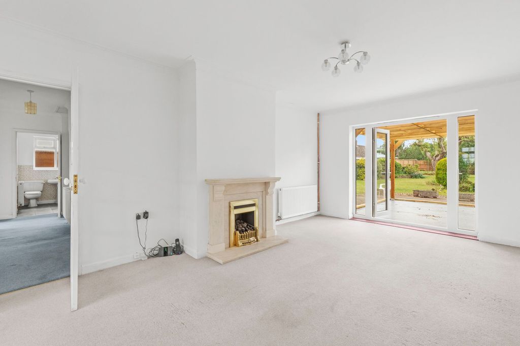 Property photo 3 of 15