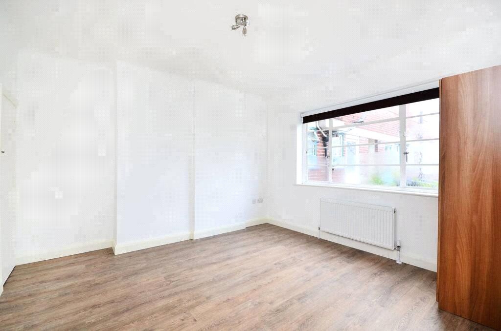 Property photo 3 of 9 Picture No. 04