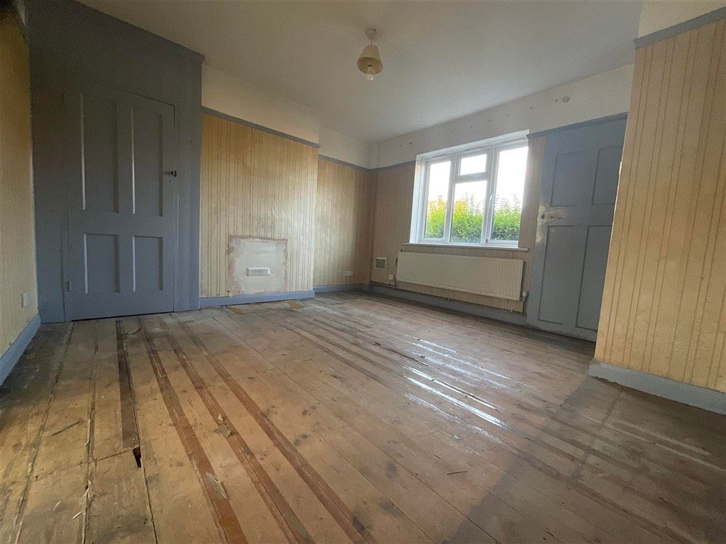 Property photo 1 of 8 Lounge