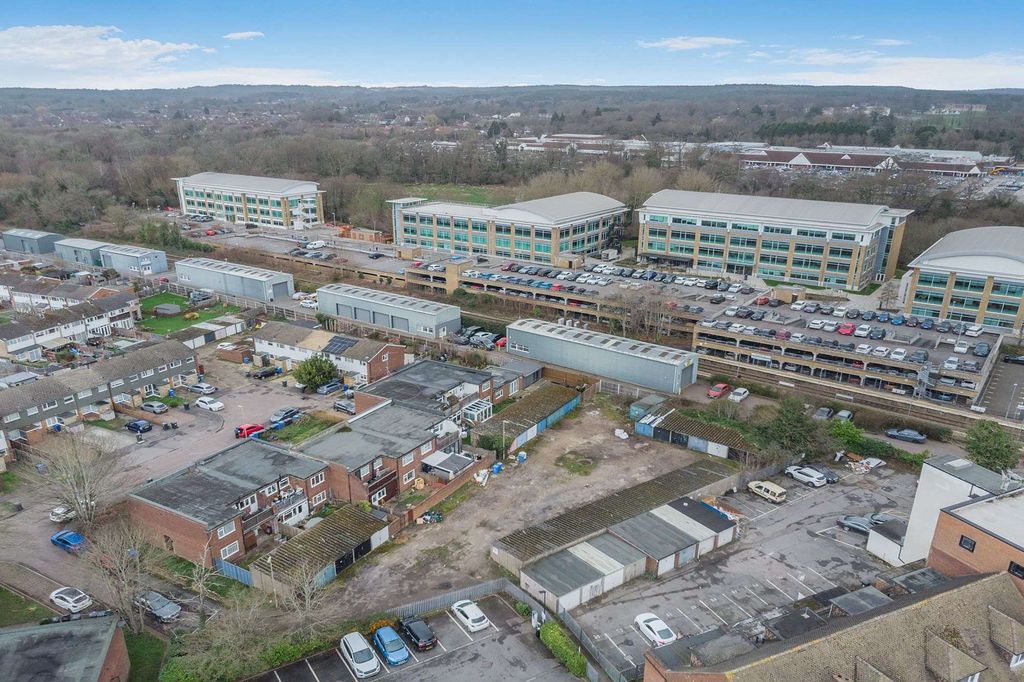 Property photo 3 of 4 Land Lying To The Southeast Of Ryecroft Gardens, Blackwater, Camberley Gu17 0Hz