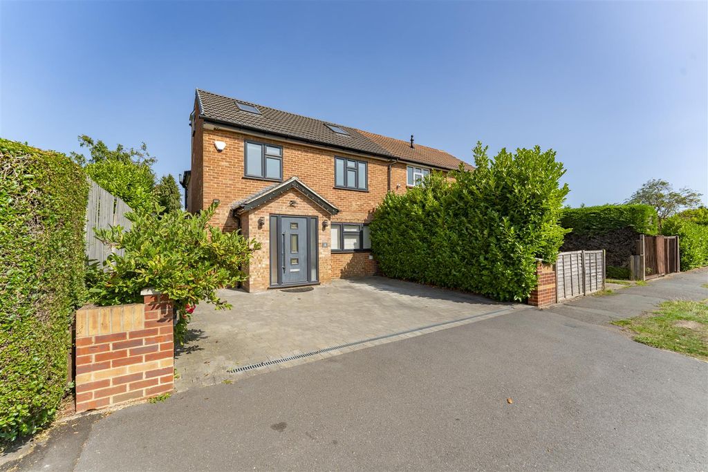 Property photo 1 of 17 Externals4.Jpg