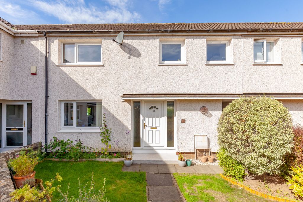 Property photo 1 of 11