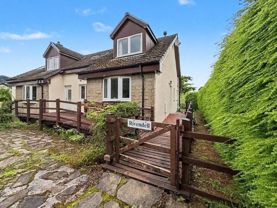 Property photo 3 of 46