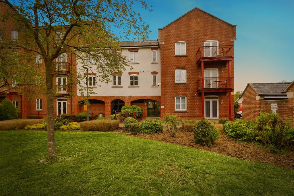 Property photo 1 of 10