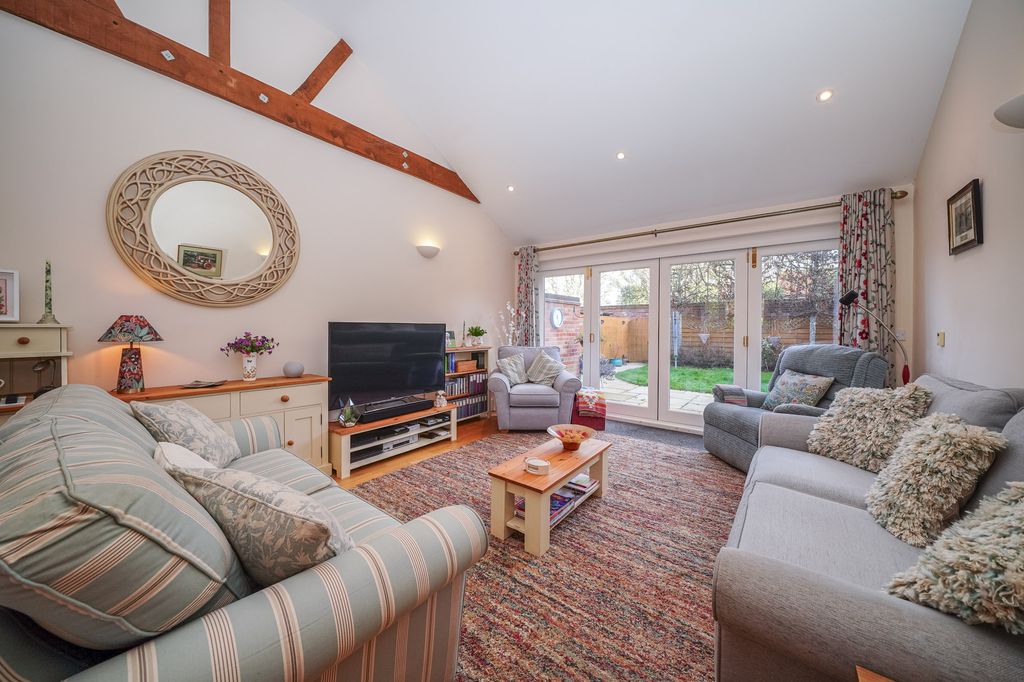 Property photo 3 of 17 4-The-Walled-Gardens-1014