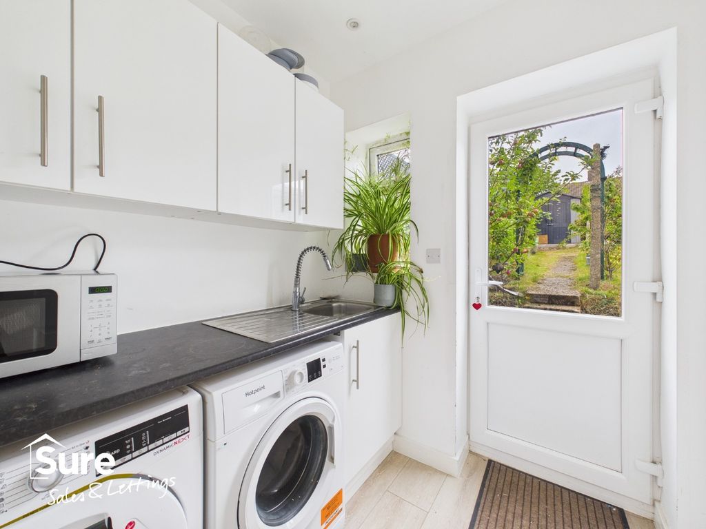 Property photo 2 of 9 4514741