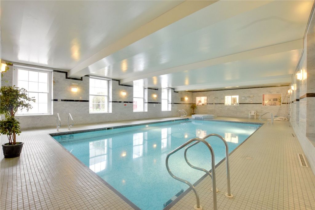 Property photo 3 of 23 Picture No. 21