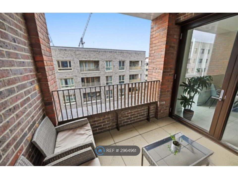 Property photo 2 of 11 Balcony