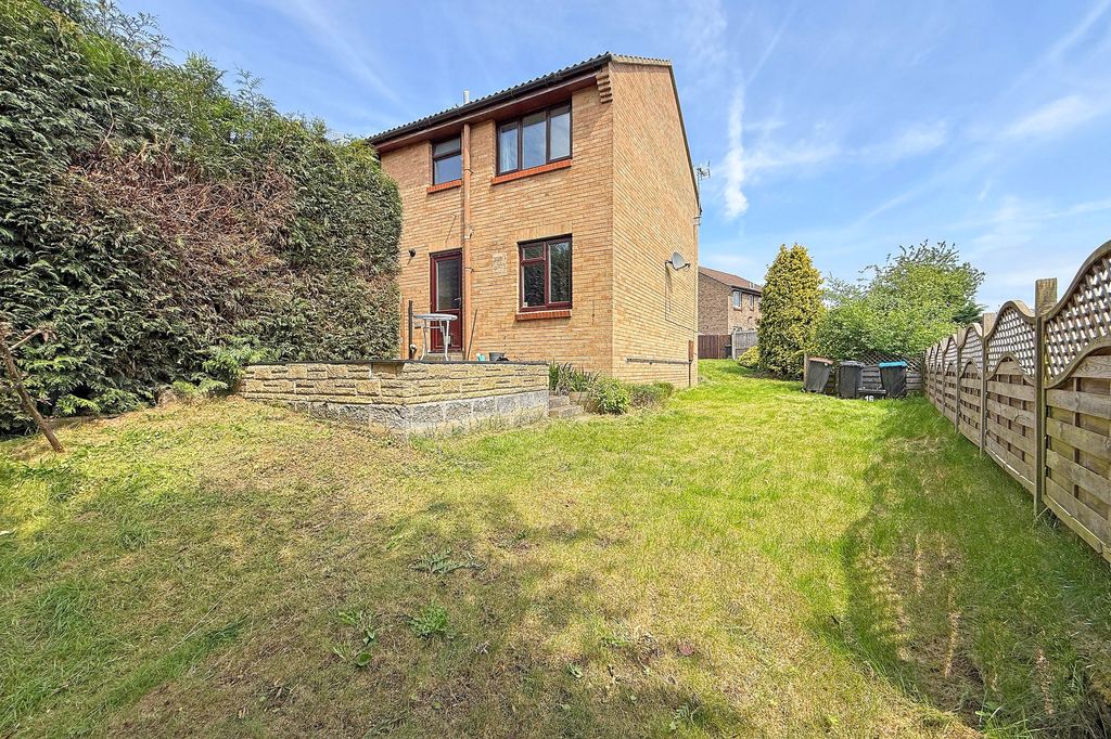 Property photo 2 of 18