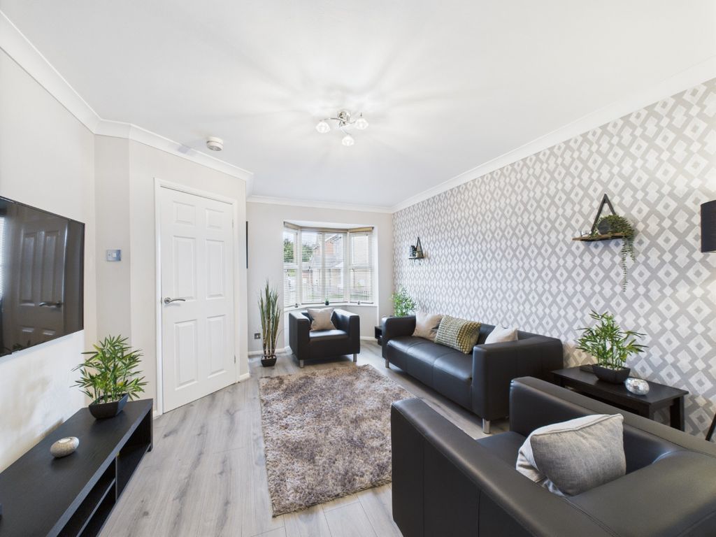 Property photo 2 of 11 4396935