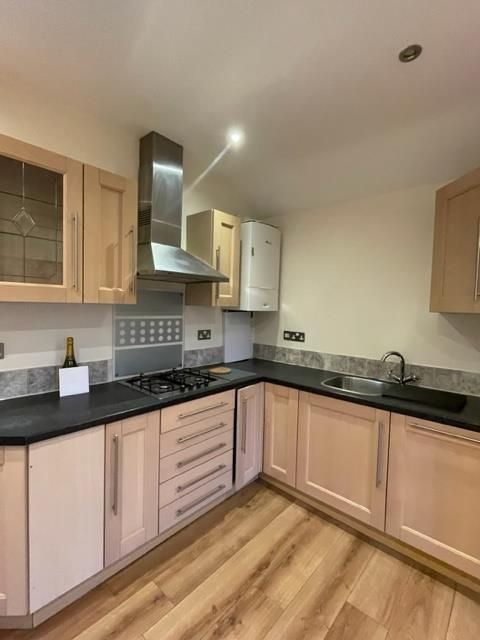 Property photo 2 of 9 Kitchen.Jpg