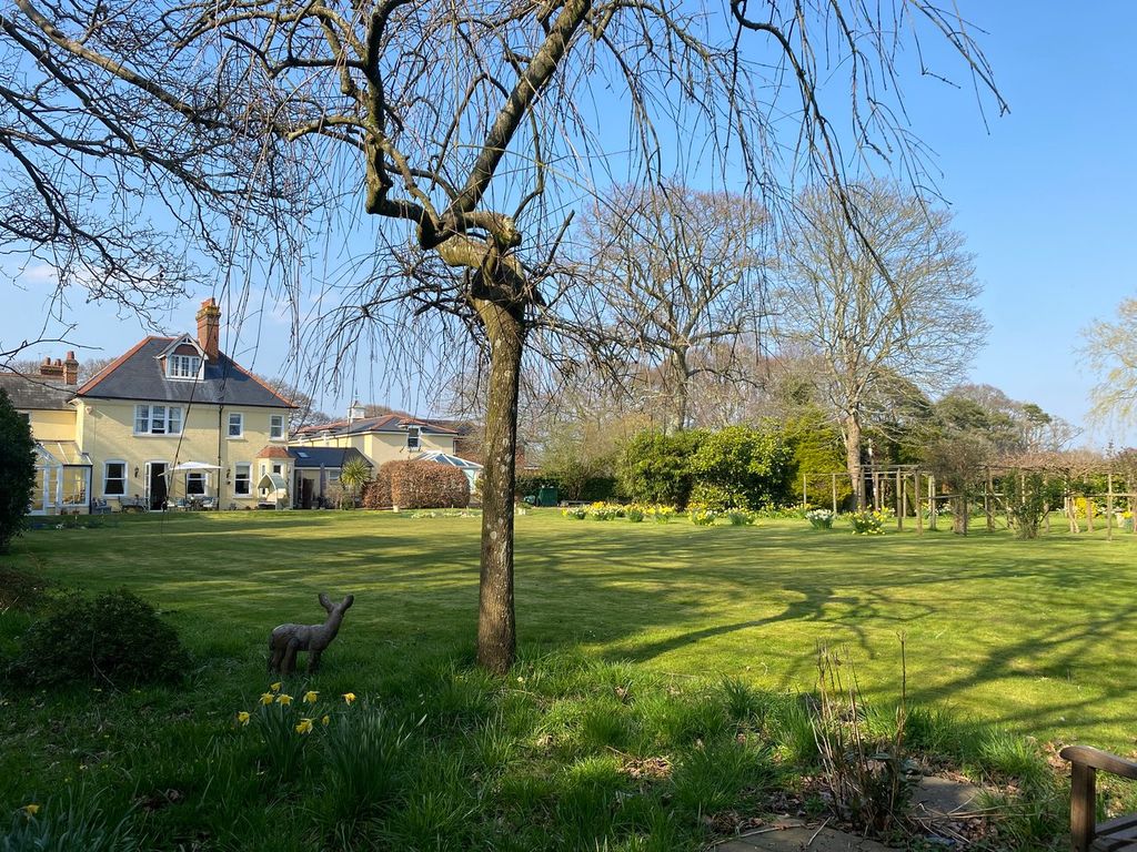 Property photo 1 of 29