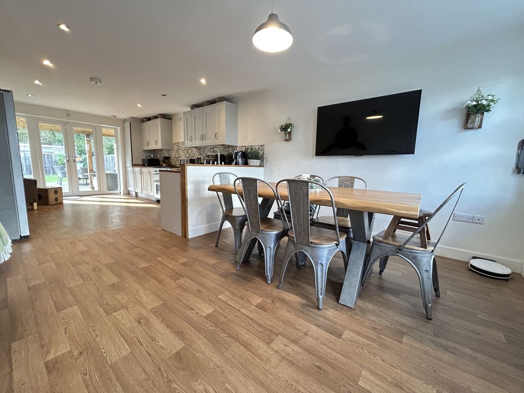 Property photo 1 of 27 Img_8369