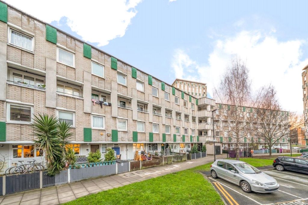 Property photo 1 of 7 Exterior