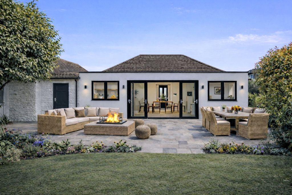 Property photo 1 of 4 Picture No. 15