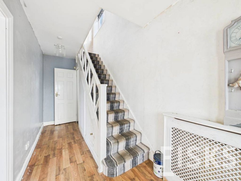 Property photo 3 of 23