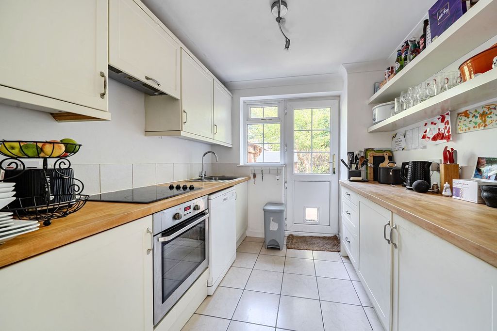 Property photo 2 of 19
