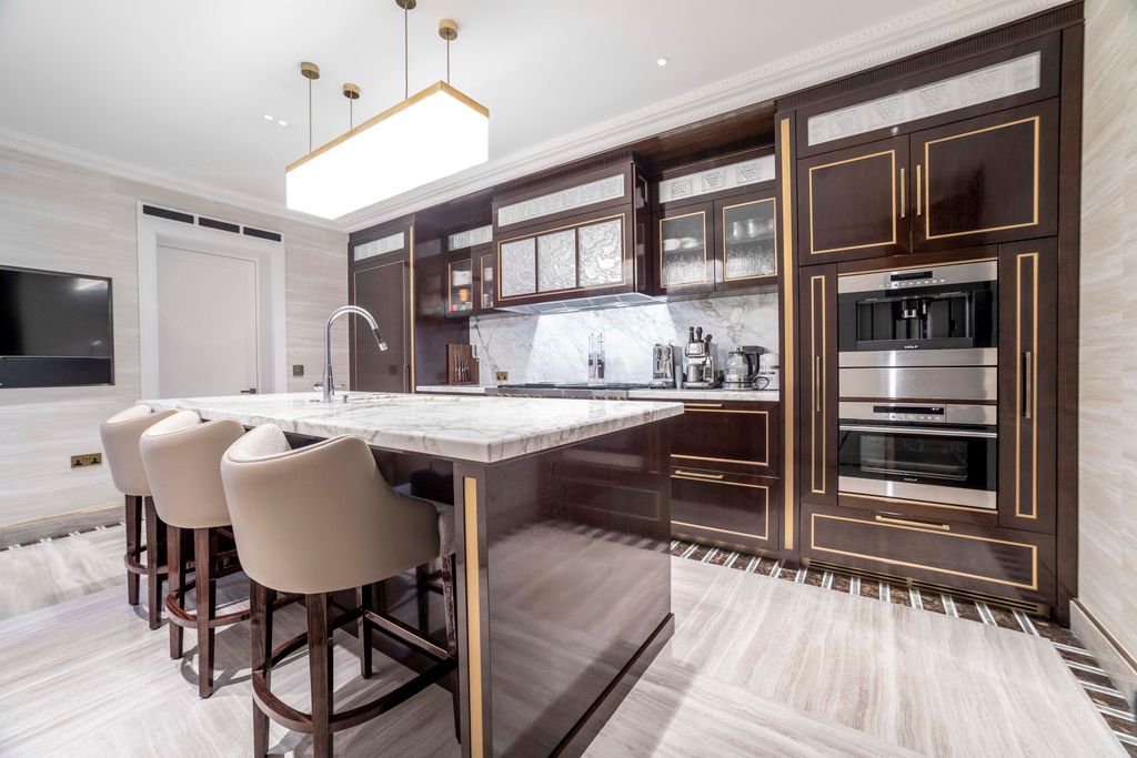 Additional image 12 of 5 bed town house to rentSomerset Square, Kensington, London W14