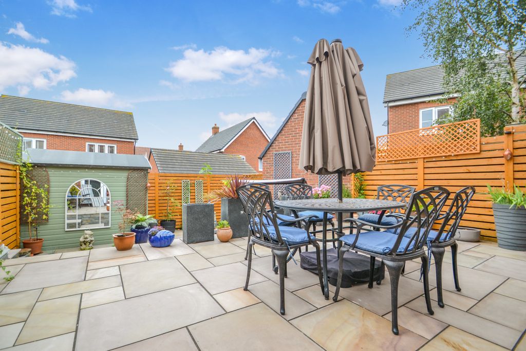 Property photo 2 of 23 Rear Garden