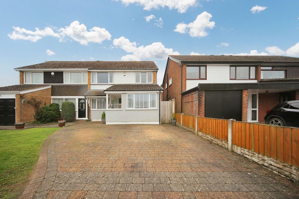 Property photo 1 of 25