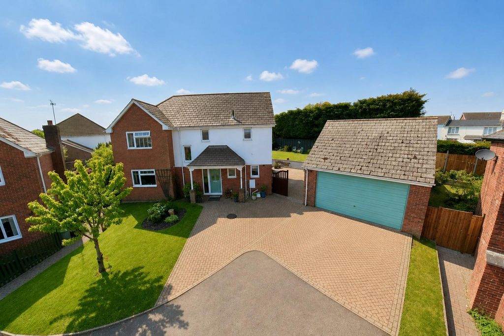 Property photo 1 of 30