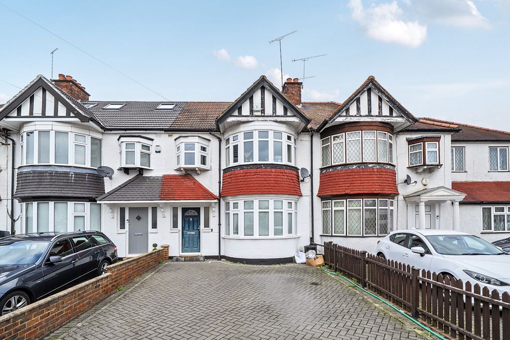 Property photo 1 of 20 1404338-18-697B73...