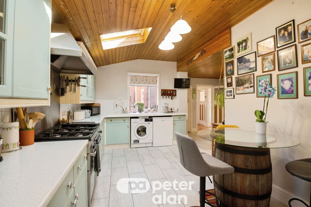 Property photo 3 of 26