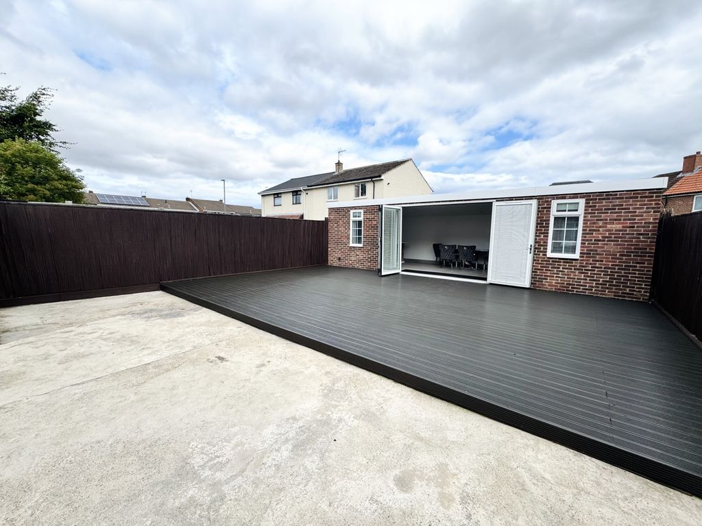 Property photo 2 of 28 Img_1158