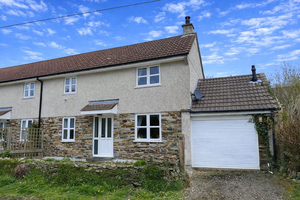 Property photo 1 of 12 1 - Picture No. 01