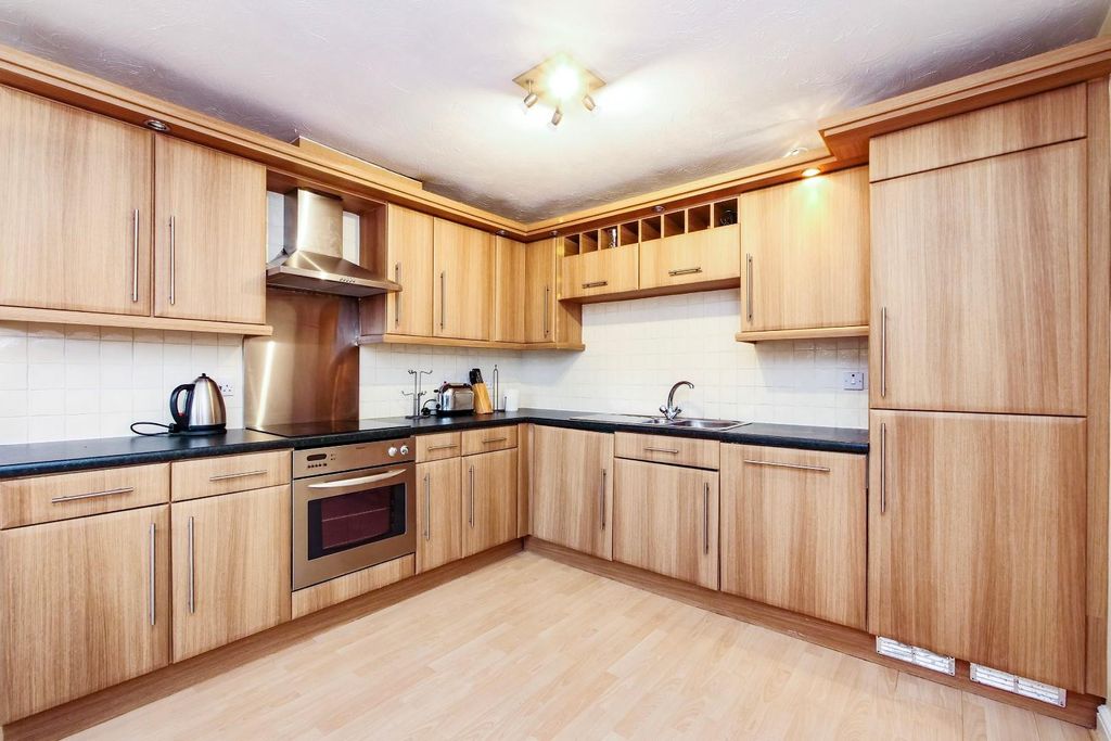 Property photo 3 of 17 Pnmb0711.Jpg