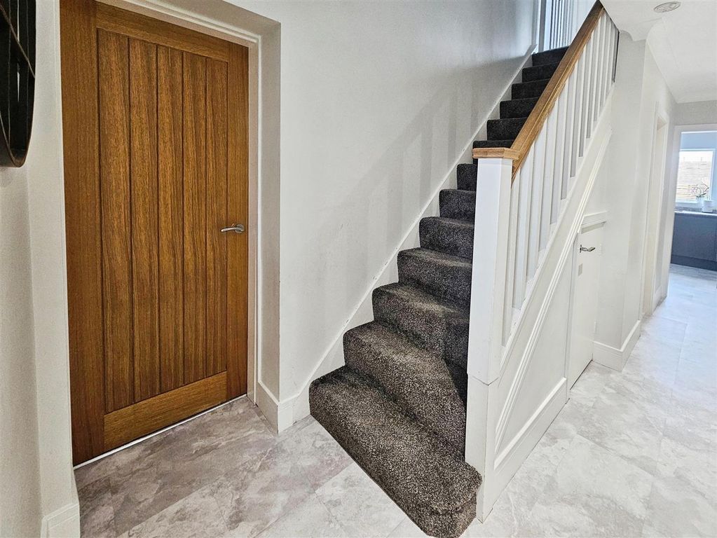 Property photo 3 of 35 Ac75F9c3-20250929_135510.Jpg