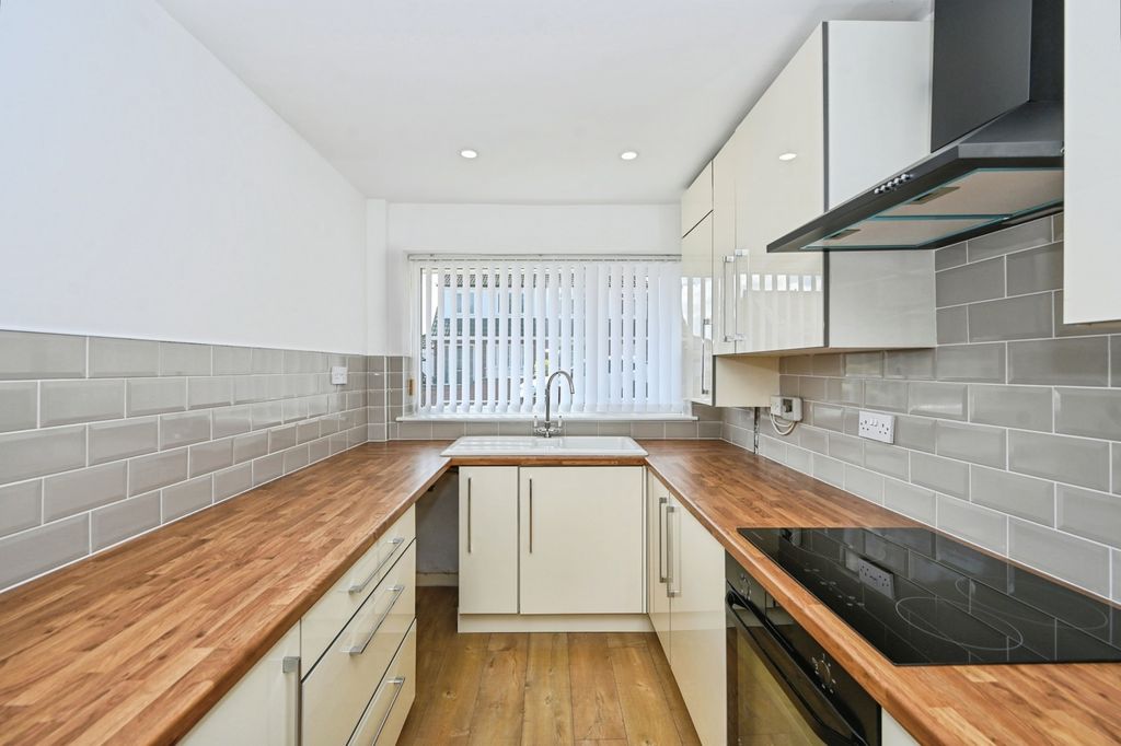 Property photo 2 of 17 Pbox-Img.Jpg