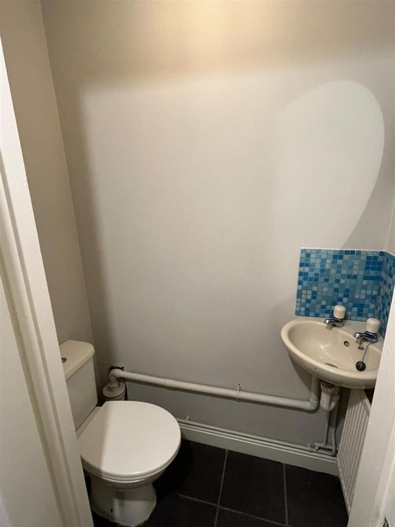 Property photo 3 of 9 E6c72274-541B-4F6E-Bc6A-8059Deee1c18.Jpg