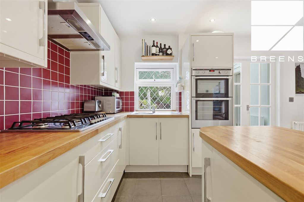 Additional image 8 of 2 bed end terrace house for saleCavendish Road, Highams Park, London E4