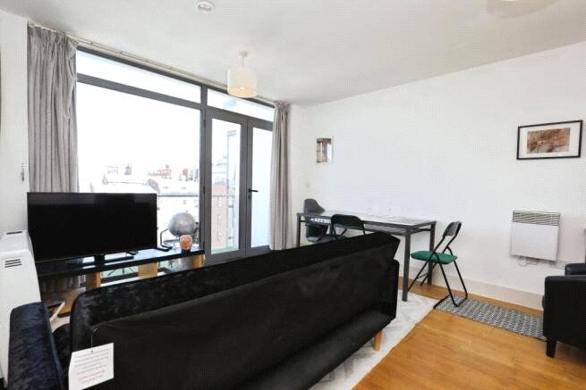 Property photo 3 of 15 Picture No. 06