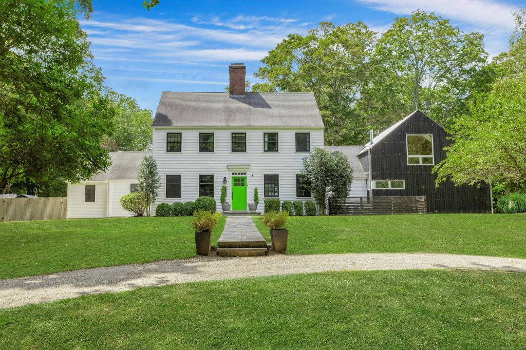 Property photo 1 of 20